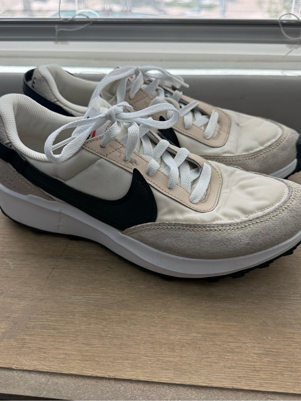 Nike Women’s White Black and Beige Waffle Debut Shoes Size 10.5